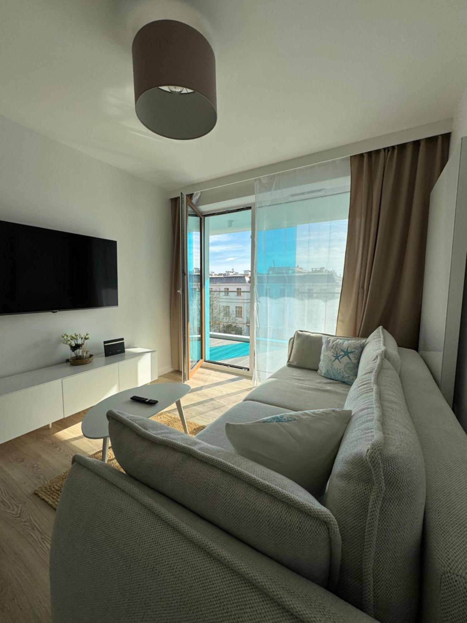 4Summer Kolobrzeg Apartamenty White Blue Sauna & Fitness & Parking 100 Metrow Do Pieknej Szerokiej Piaszczystej Plazy, Wspanialy Widok Z Duzego Tarasu! 100 Meter Zu Einem Schoenen Breiten Sandstrand, Herrliche Aussicht Von Einer Grossen Terrasse! Exterior photo