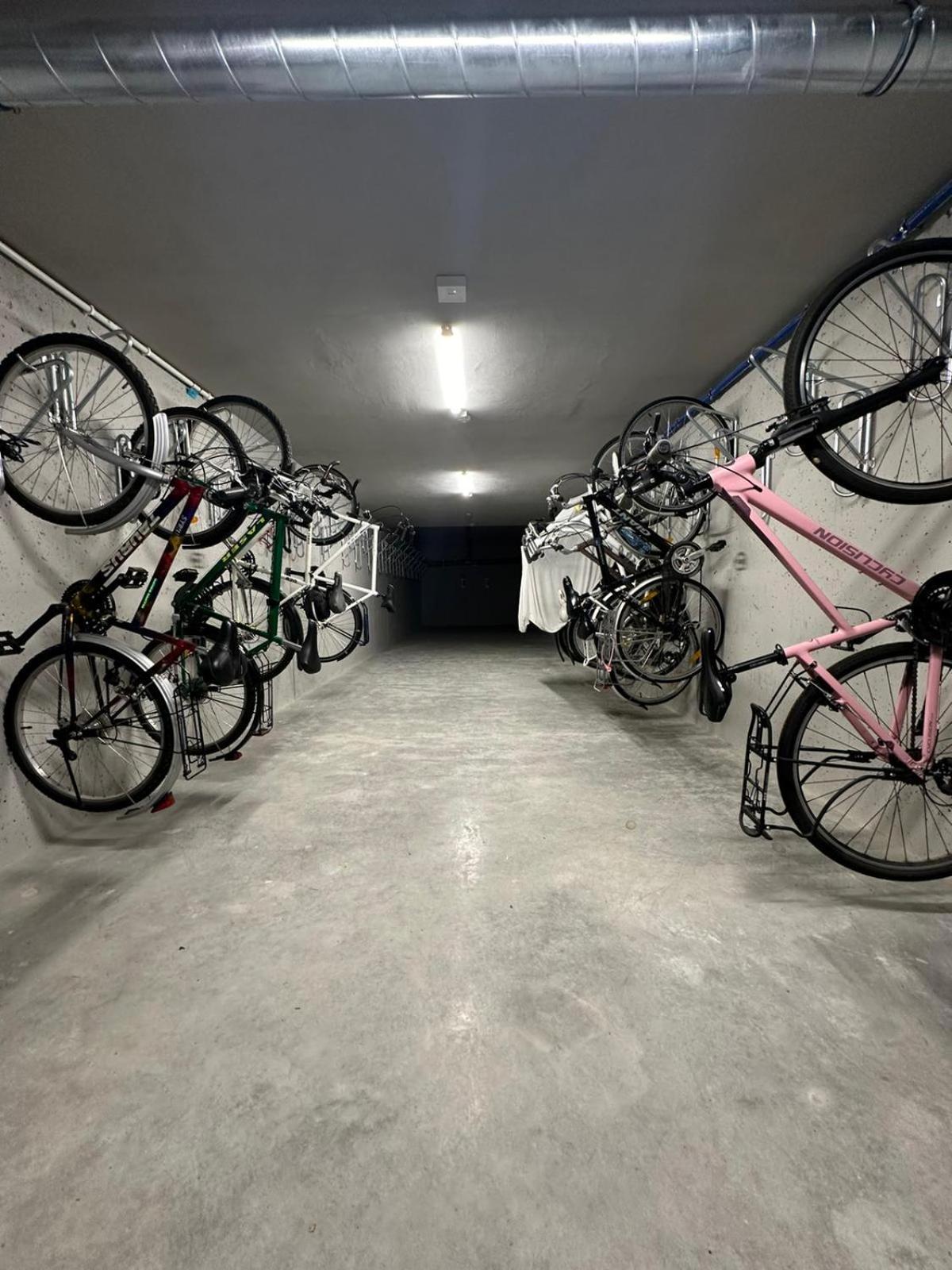 4Summer Kolobrzeg Apartamenty White Blue Sauna & Fitness & Parking 100 Metrow Do Pieknej Szerokiej Piaszczystej Plazy, Wspanialy Widok Z Duzego Tarasu! 100 Meter Zu Einem Schoenen Breiten Sandstrand, Herrliche Aussicht Von Einer Grossen Terrasse! Exterior photo